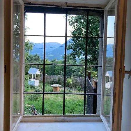 Maisonnette à La Campagne * Roissard